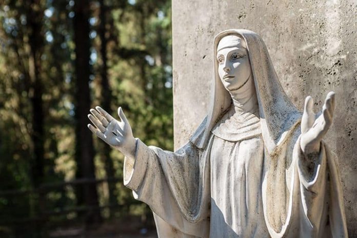 Santa Catalina de Siena: el amor al “Dulce Cristo en la Tierra” que se hace oración