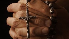 Señor, ayúdame a conocer mis pecados ¿En qué debería centrar mi atención cuando rezo el Rosario?