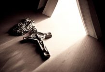 ¿Cuál es la medida del amor de Dios? Yo en la cama, Tú en la cruz.