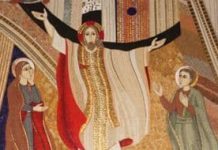 La Crucifixión Jesús muere en la Cruz